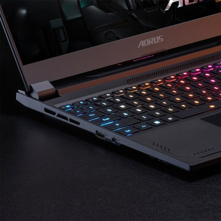 Ноутбук GIGABYTE Aorus 15X ASF Core i9 13980HX/16Gb/1Tb SSD/NV RTX4070 8Gb/15.6" QHD/DOS Black, черный Ноутбук GIGABYTE Aorus 15X ASF Core i9 13980HX/16Gb/1Tb SSD/NV RTX4070 8Gb/15.6" QHD/DOS Black, черный