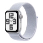 Apple Watch SE (2024), 40 мм корпус из алюминия цвета «Silver», ремешок Sport Loop цвета «Blue Cloud» Apple Watch SE (2024), 40 мм корпус из алюминия цвета «Silver», ремешок Sport Loop цвета «Blue Cloud»