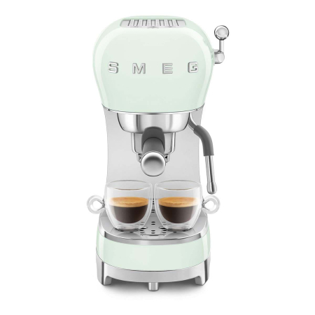 Кофемашина эспрессо SMEG 50s style (ECF02PGEU) Пастельный зеленый Кофемашина эспрессо SMEG 50s style (ECF02PGEU) Пастельный зеленый