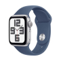 Apple Watch SE (2024), 44 мм корпус из алюминия цвета «Silver», ремешок Sport Band размера M/L цвета «Denim»