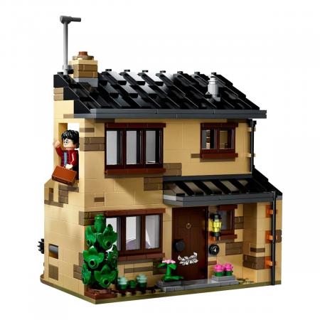 Конструктор LEGO Harry Potter "Тисовая улица, дом 4" (75968) Конструктор LEGO Harry Potter "Тисовая улица, дом 4" (75968)